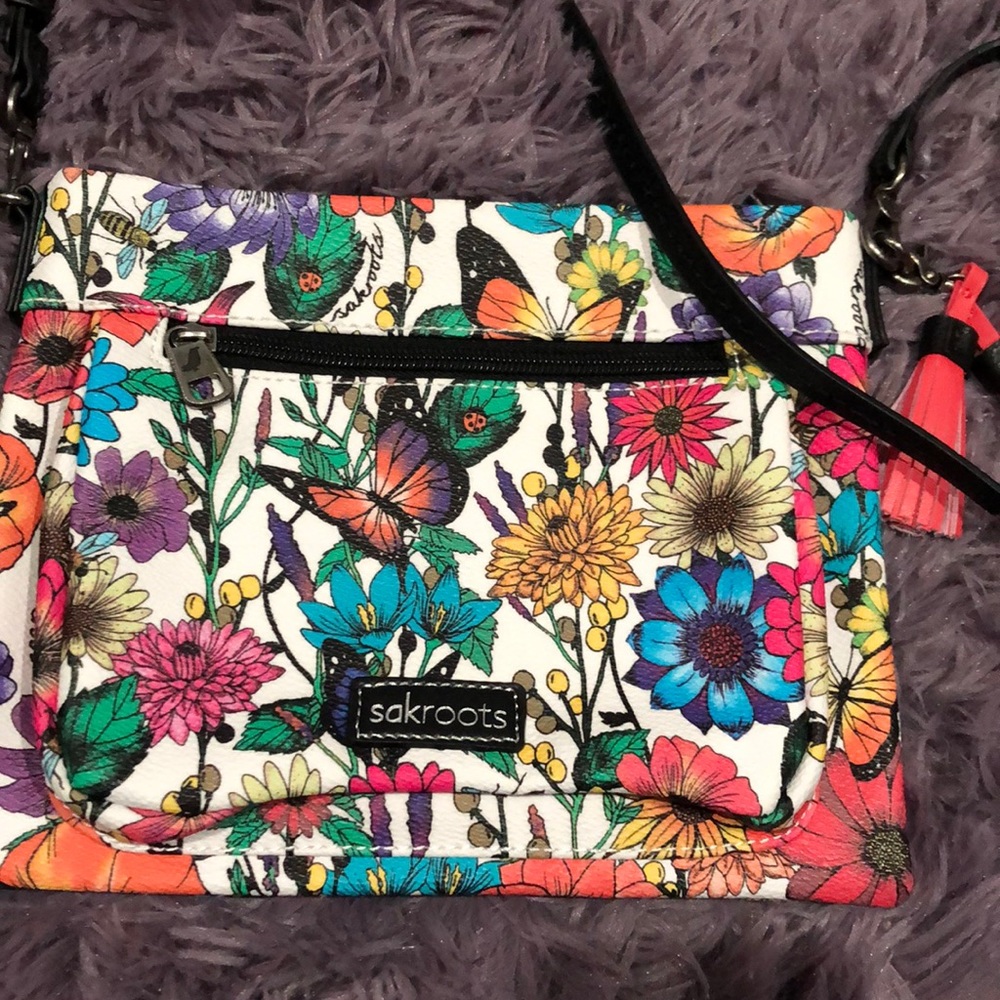 Beautiful Sakroots crossbody floral butterflies